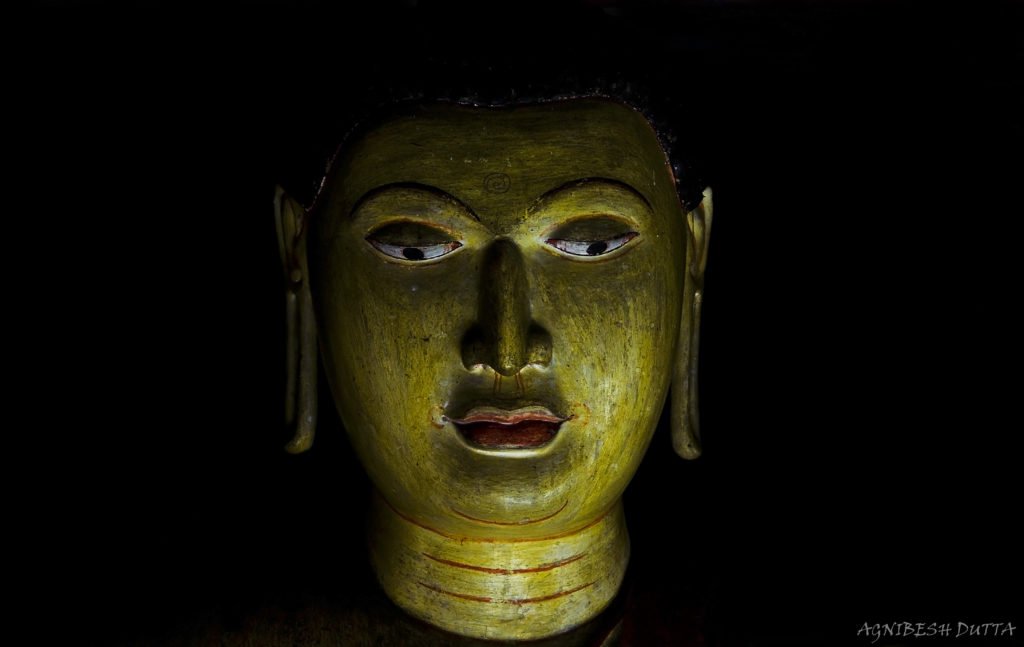 Dambulla cave temple sculpture