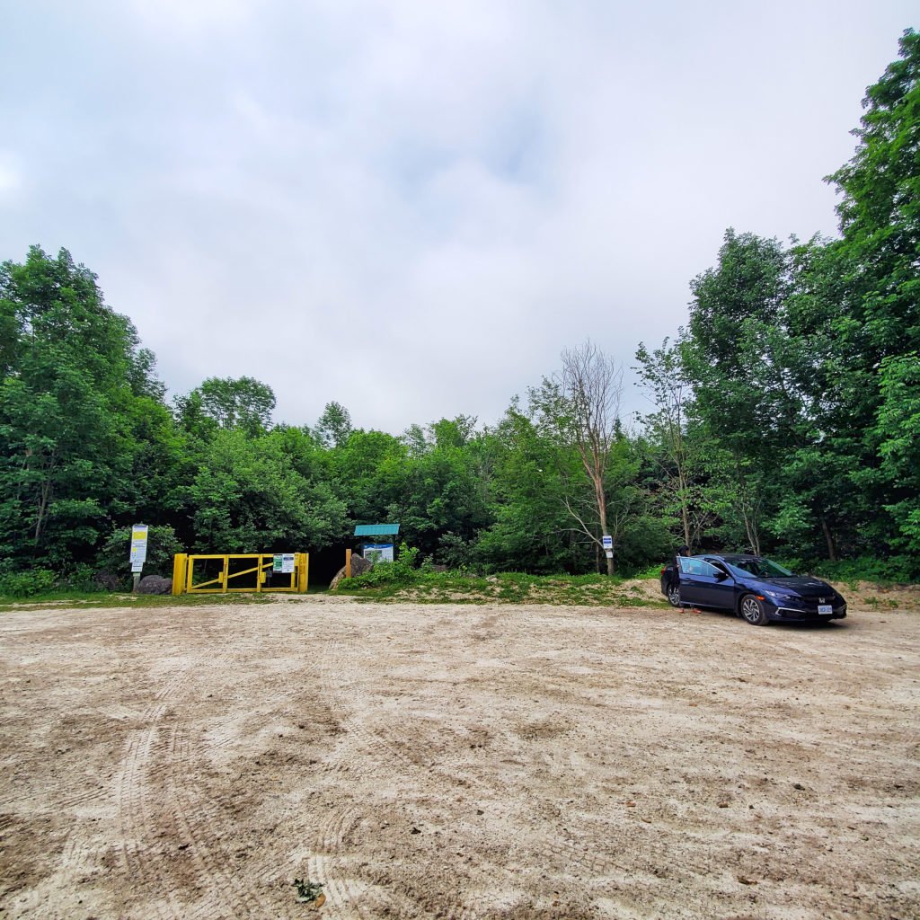 Nottawasaga Bluffs Conservation Area parking